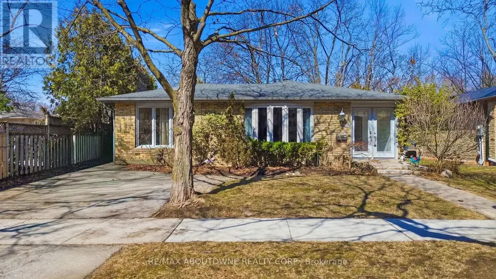 481 Anthony Drive, Oakville (OO Old Oakville)